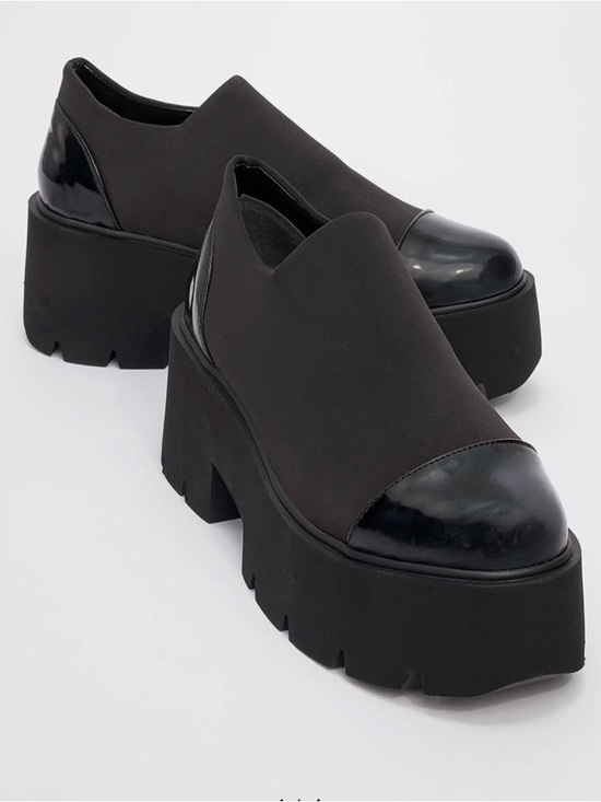 Prologue Shoes - New Grena Platform Slip On Chunky Platform Slip-On Shoes in Black Sz. 8